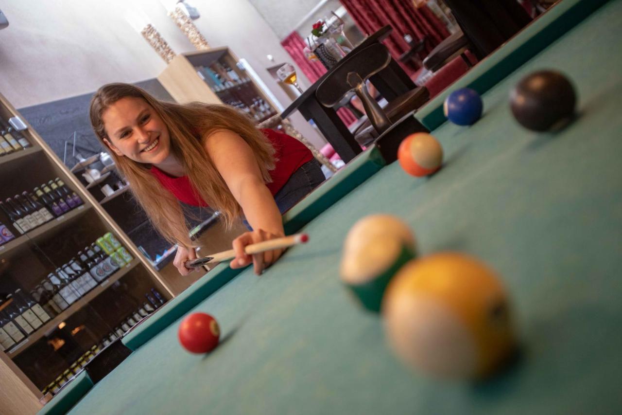 Hotel Het Witte Paard Etten-Leur Bagian luar foto